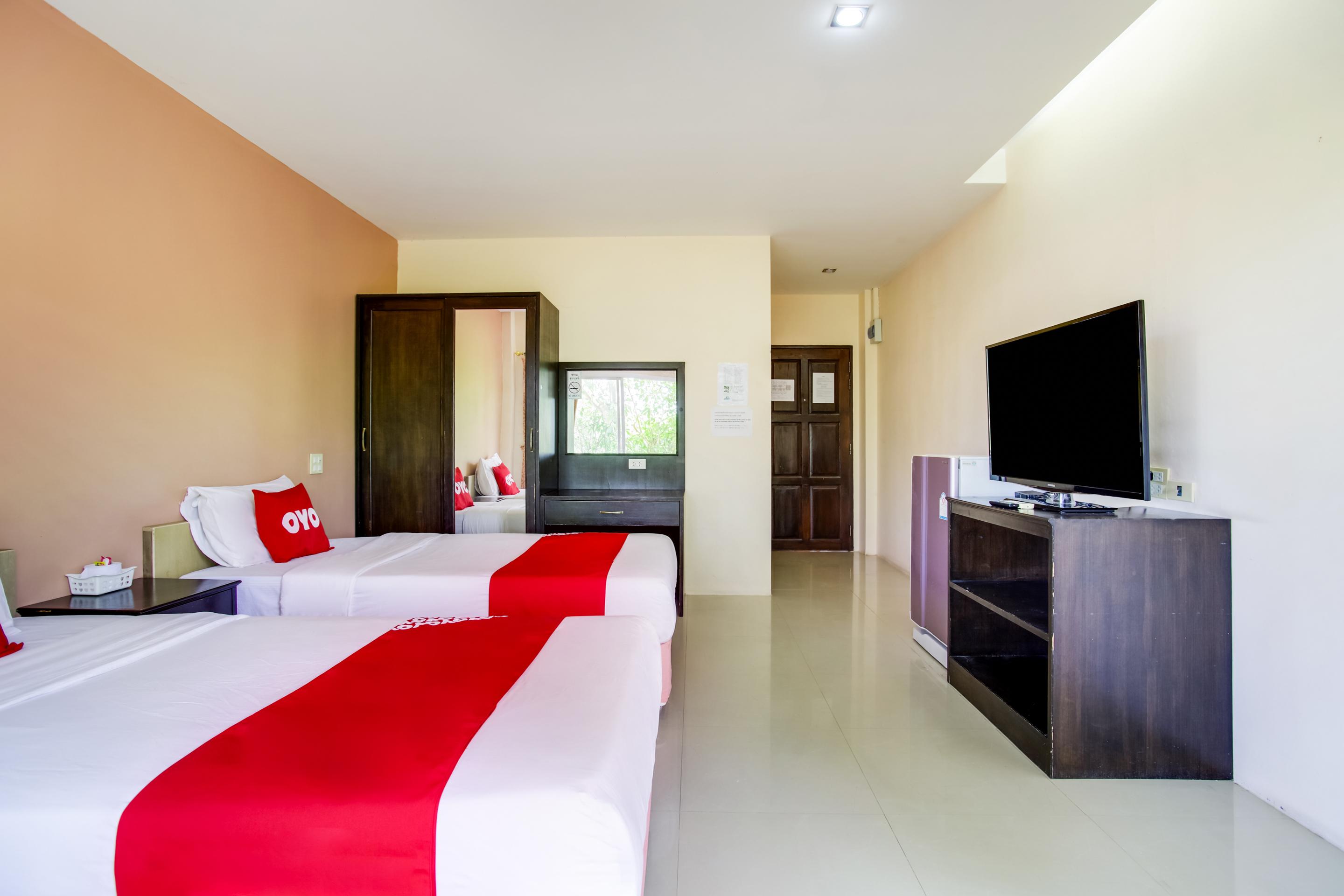 Hotel Oyo 384 Ban Sabaidee Phra Nakhon Si Ayutthaya Esterno foto