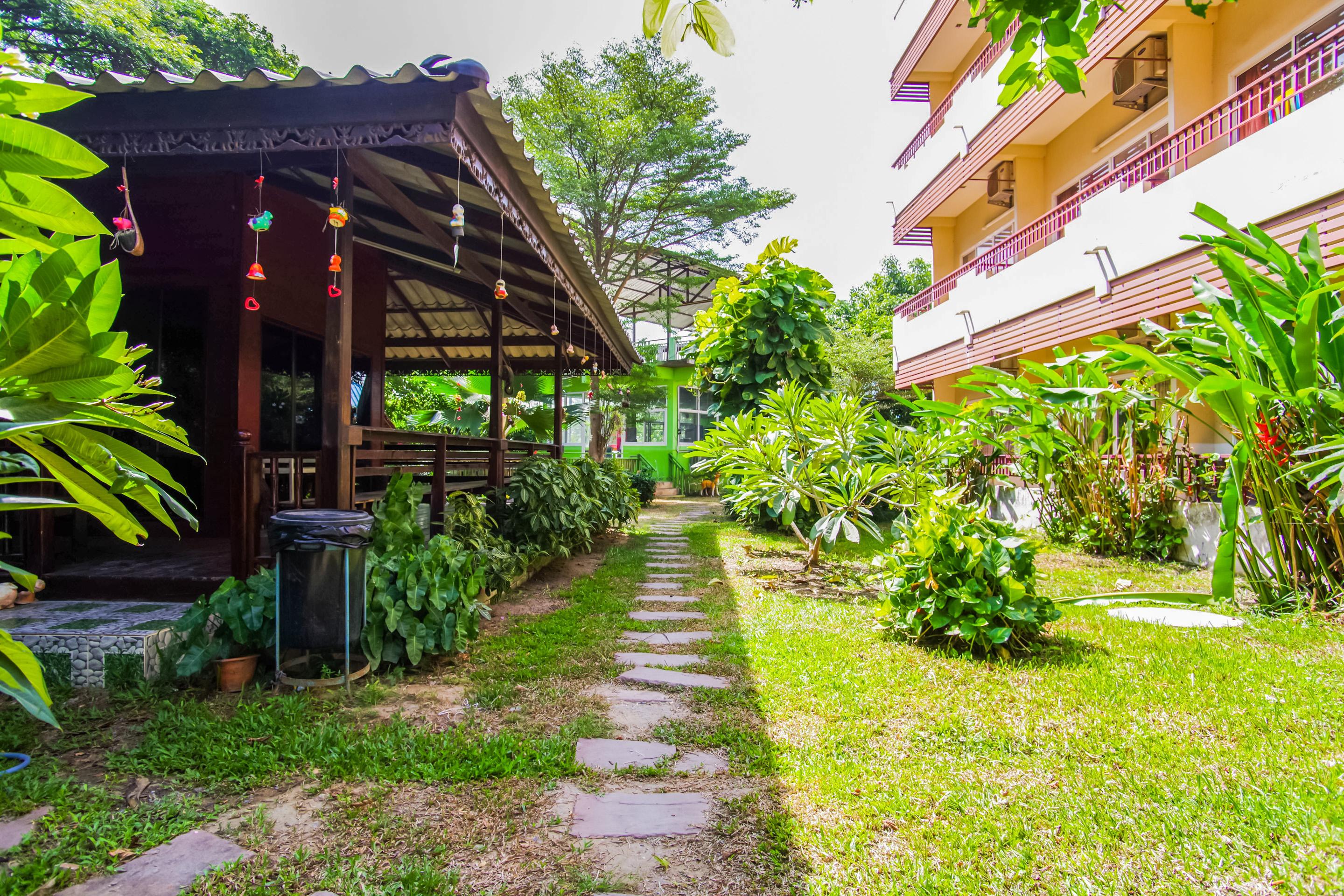 Hotel Oyo 384 Ban Sabaidee Phra Nakhon Si Ayutthaya Esterno foto