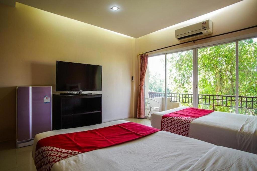 Hotel Oyo 384 Ban Sabaidee Phra Nakhon Si Ayutthaya Esterno foto