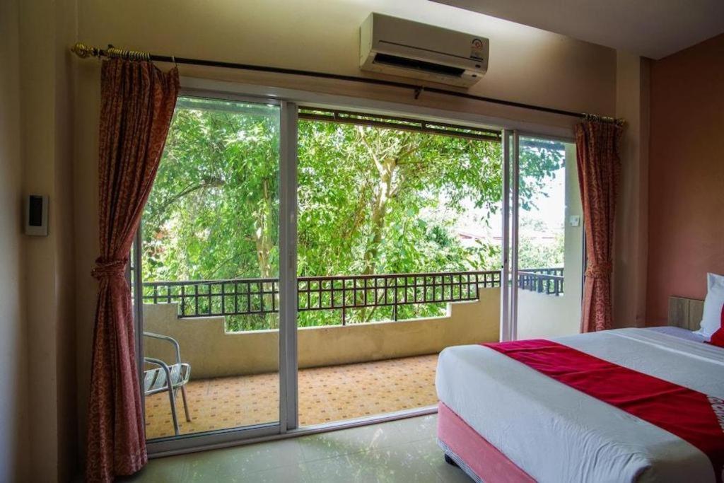 Hotel Oyo 384 Ban Sabaidee Phra Nakhon Si Ayutthaya Esterno foto