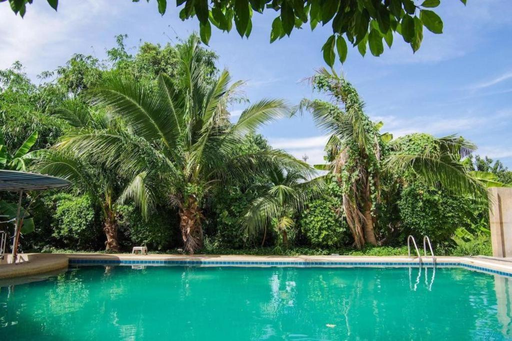Hotel Oyo 384 Ban Sabaidee Phra Nakhon Si Ayutthaya Esterno foto