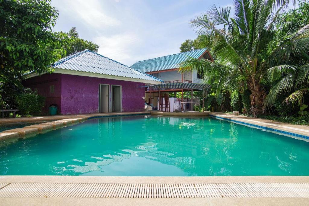 Hotel Oyo 384 Ban Sabaidee Phra Nakhon Si Ayutthaya Esterno foto