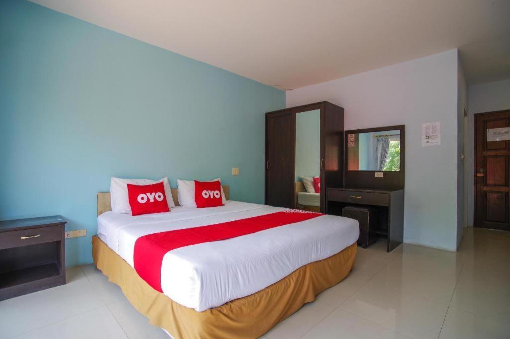 Hotel Oyo 384 Ban Sabaidee Phra Nakhon Si Ayutthaya Esterno foto