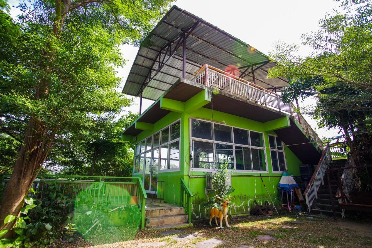 Hotel Oyo 384 Ban Sabaidee Phra Nakhon Si Ayutthaya Esterno foto